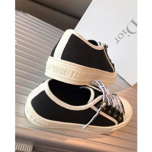 Designer Brand D Womens Original Quality Sneakers 2021SS DXS04