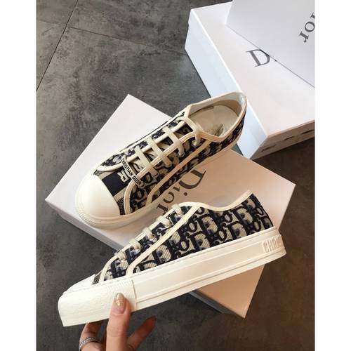 Designer Brand D Womens Original Quality Sneakers 2021SS DXS04