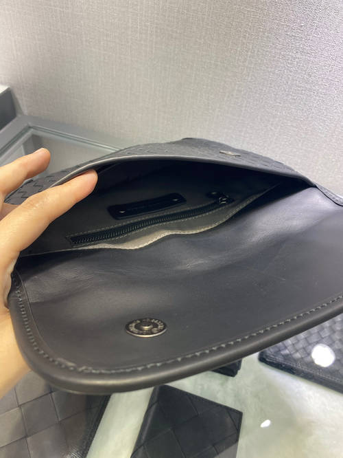 Designer Brand BV Mens High Quality Genuine Leather Bags 2021SS M8906