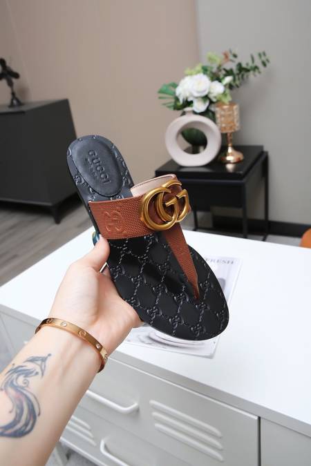 Designer Brand G Women and Mens High Quality Genuine Leather Slippers 2021SS G106