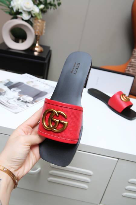 Designer Brand G Women and Mens High Quality Genuine Leather Slippers 2021SS G106