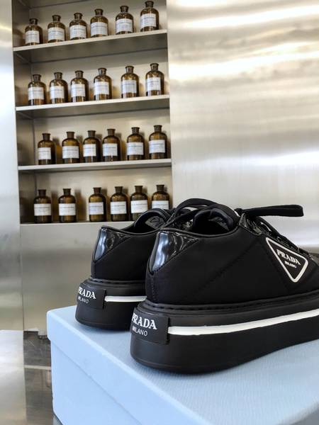 Designer Brand P Womens Original Quality Genuine Leather Sneakers 2021SS G106