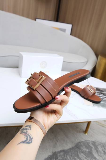 Designer Brand V Womens High Quality Genuine Leather Slippers 2021SS H307