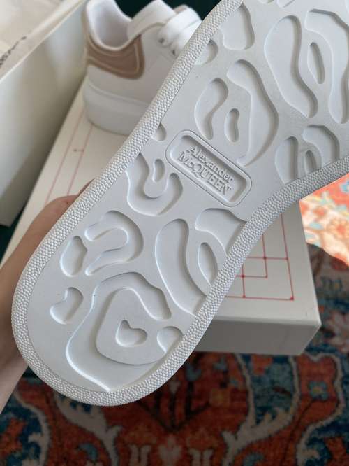 Designer Brand AMQ Womens Original Quality Genuine Leather Sneakers 2022SS G107