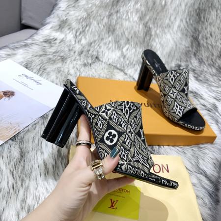 Designer Brand L Womens High Quality 9cm Chunky Heeled Slippers Sheep Skin inside 2022SS G103