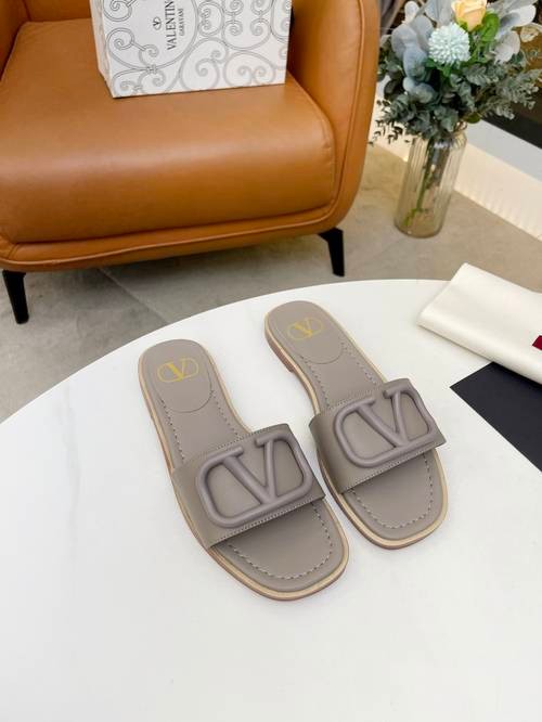 Design Brand Val High Quality Women Sandals Slippers Custom made 2023SS03