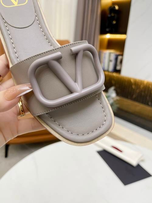 Design Brand Val High Quality Women Sandals Slippers Custom made 2023SS03