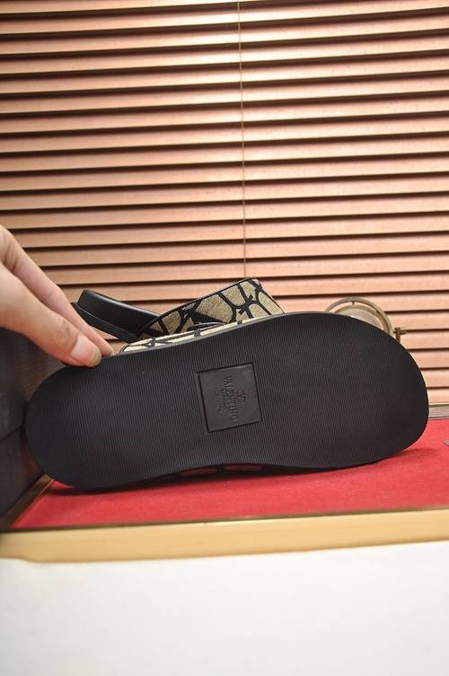 Design Brand Val Men Slippers High Quality Shoes 2023FW TXB