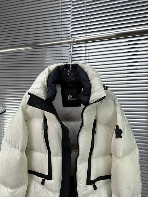 Design Brand M Mens White Goose Down Coat Original Quality 2023FW Q209