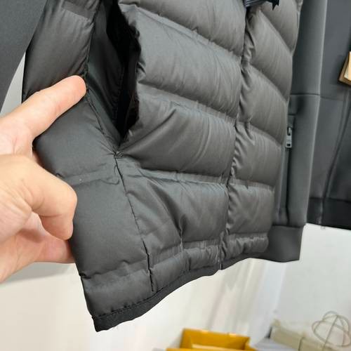 Design Brand P Men Feather Down Coat Original Quality 2023FW Q209