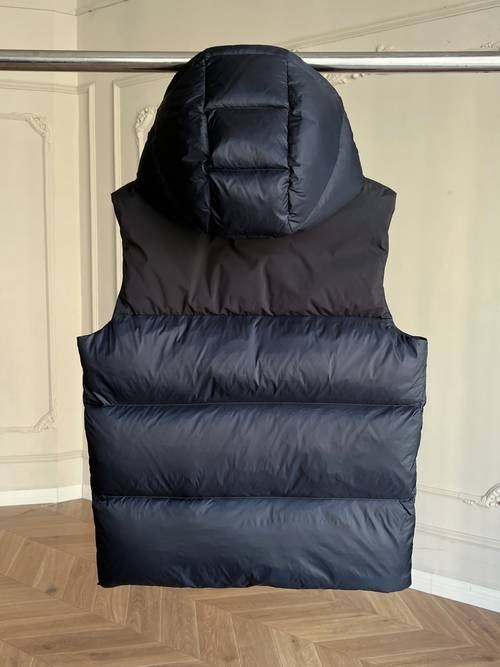 Design Brand Mon Men Feather Down Vest Original Quality 2023FW Q209