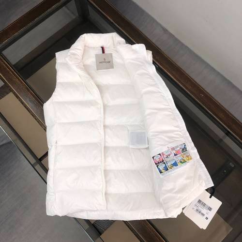 Design Brand M Women Down Vest Original Quality 2023FW Q209 