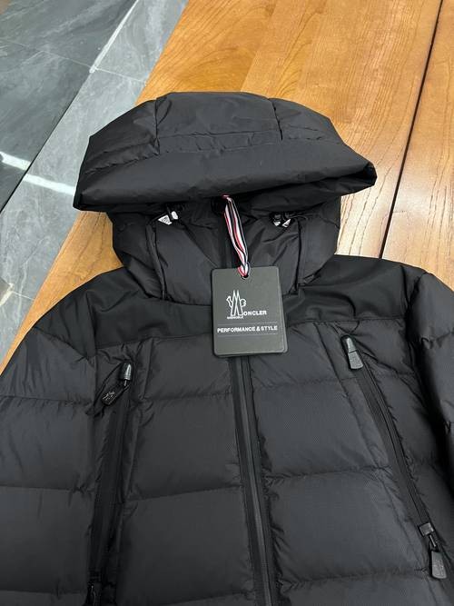 Design Brand Mon Women Winter Goose Down Ski Coats Original Quality 2023FW Q209 