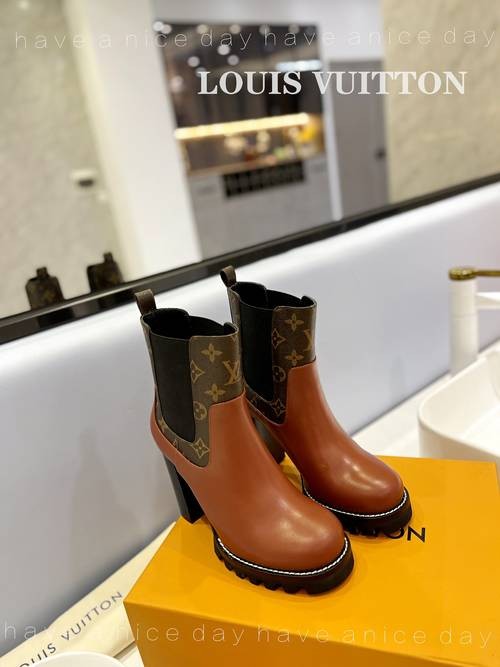 Design Brand L Women Boots 9.5CM Heels Original Quality 2023FW DXS11