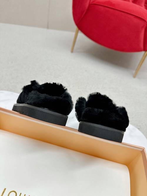 Design Brand L Men and Women Cosy Fur Slippers Original Quality 2023FW DXS11