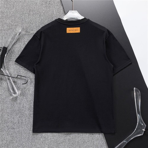 Design Brand L Men Short Sleeves T-Shirts D303 2024ss