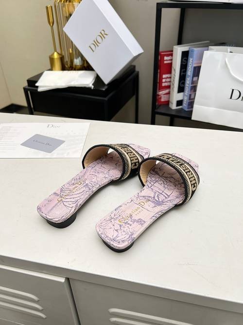 Design Brand D Womens Original Quality Slippers 2024SS G103