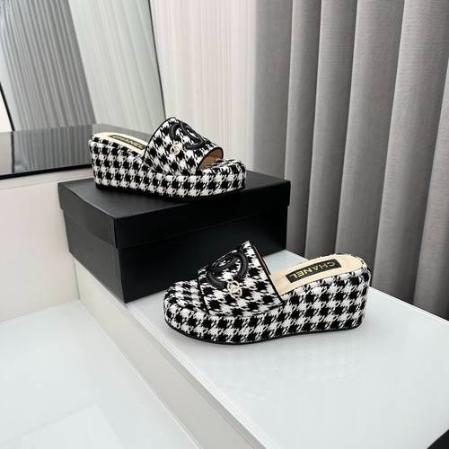 Design Brand C Womens Original Quality 3cm Front Height 7cm Heeled Wedges Slippers Sheep Skin inside 2024SS G104