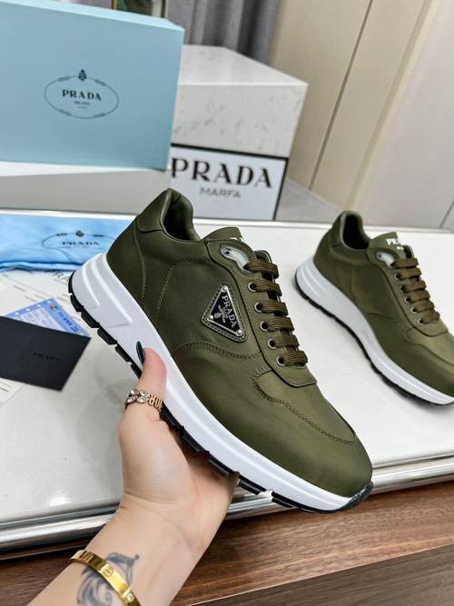 Design Brand P Women and Mens High Quality Sneakers Sheep Skin inside 2024SS H305