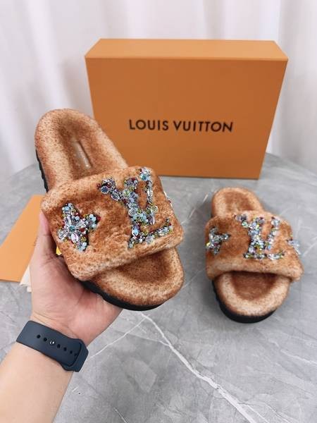 Design Brand L High Quality Women Wool Slippers G108 2024