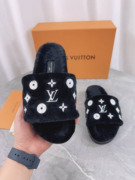 Design Brand L High Quality Women Wool Slippers G108 2024