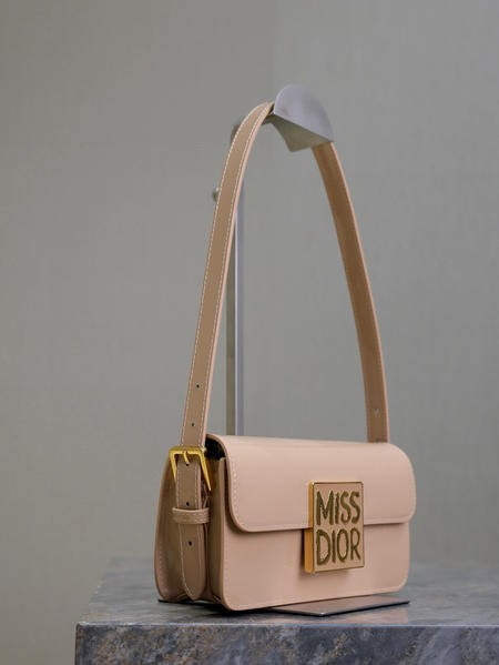 Design Brand D Original Quality Genuine Leather Handbags please contact us confirm price M8909 2024FW