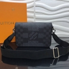 Designer Brand L Mens High Quality Bags 2021SS M8903