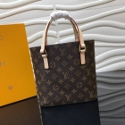 Designer Brand L Womens High Quality Bags 2021SS M8903