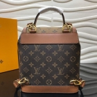 Designer Brand L Womens Original Quality Dauphine Backpacks 2021FW M8910