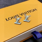 Design Brand L High Quality Earrings please confirm price with customer service M8909 2024FW